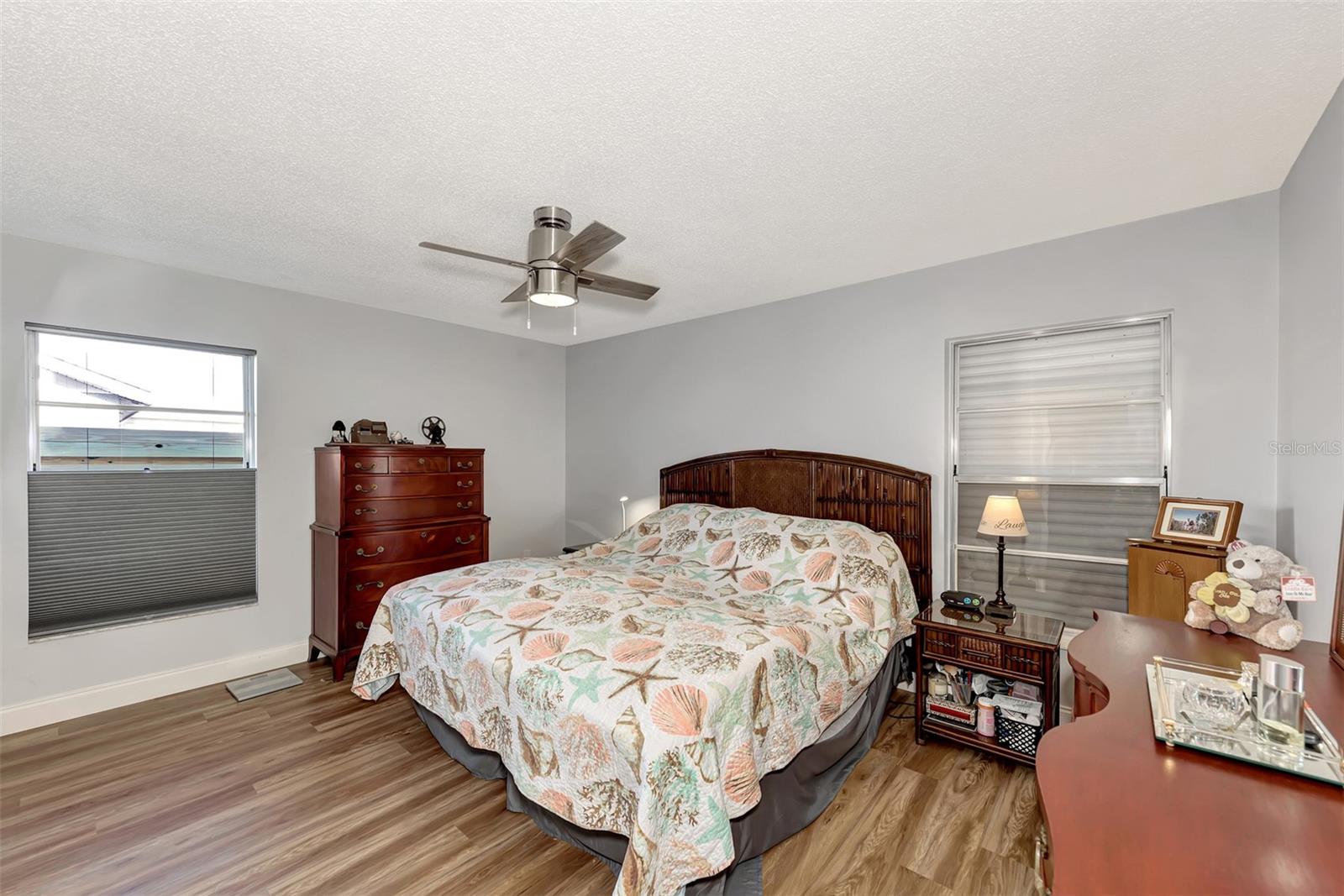 13525 Dibella Ave Property Photo 22