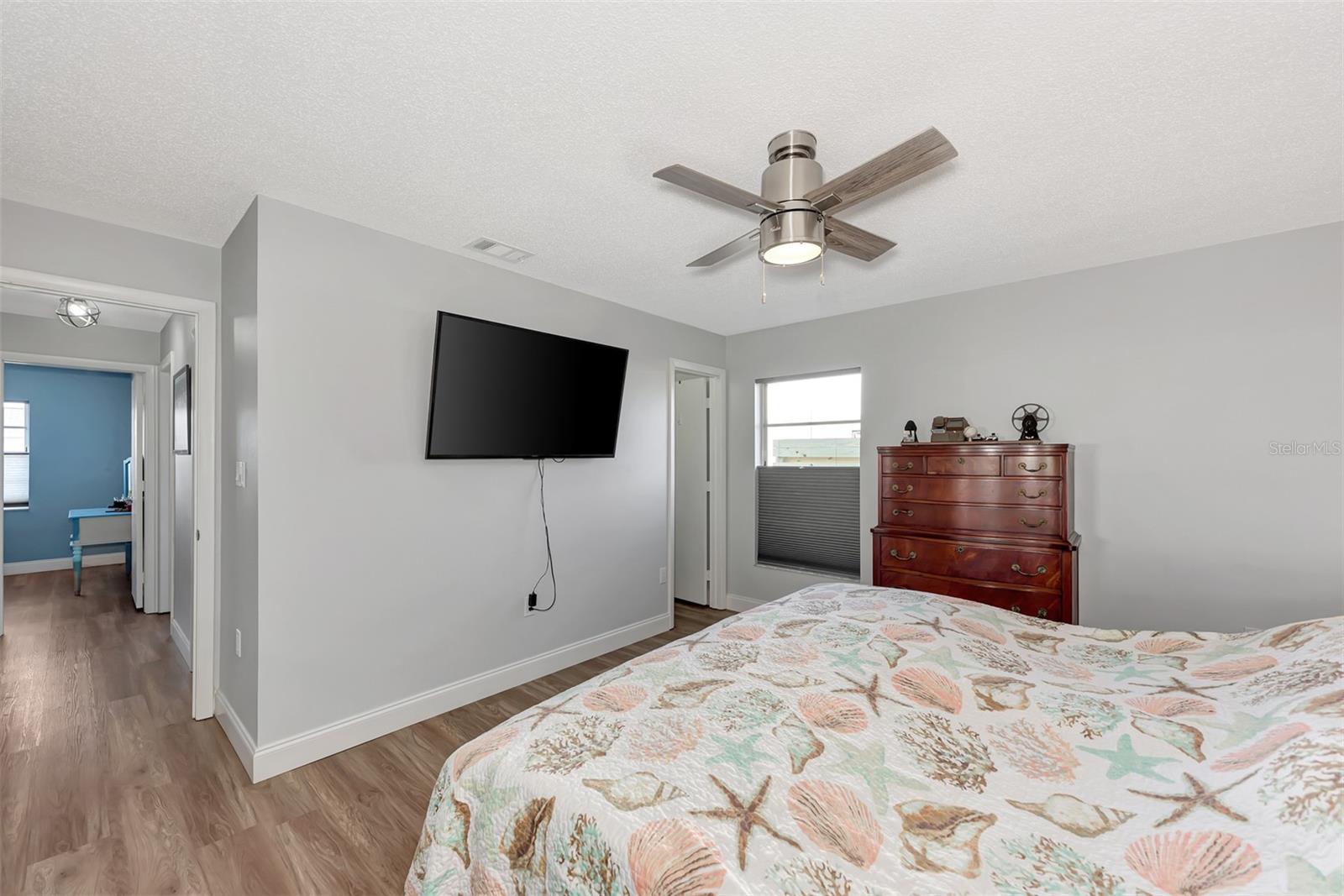 13525 Dibella Ave Property Photo 23
