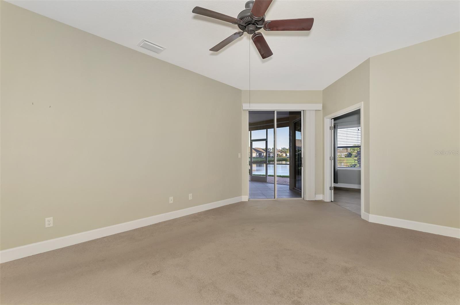 584 Gadsen St Property Photo 37