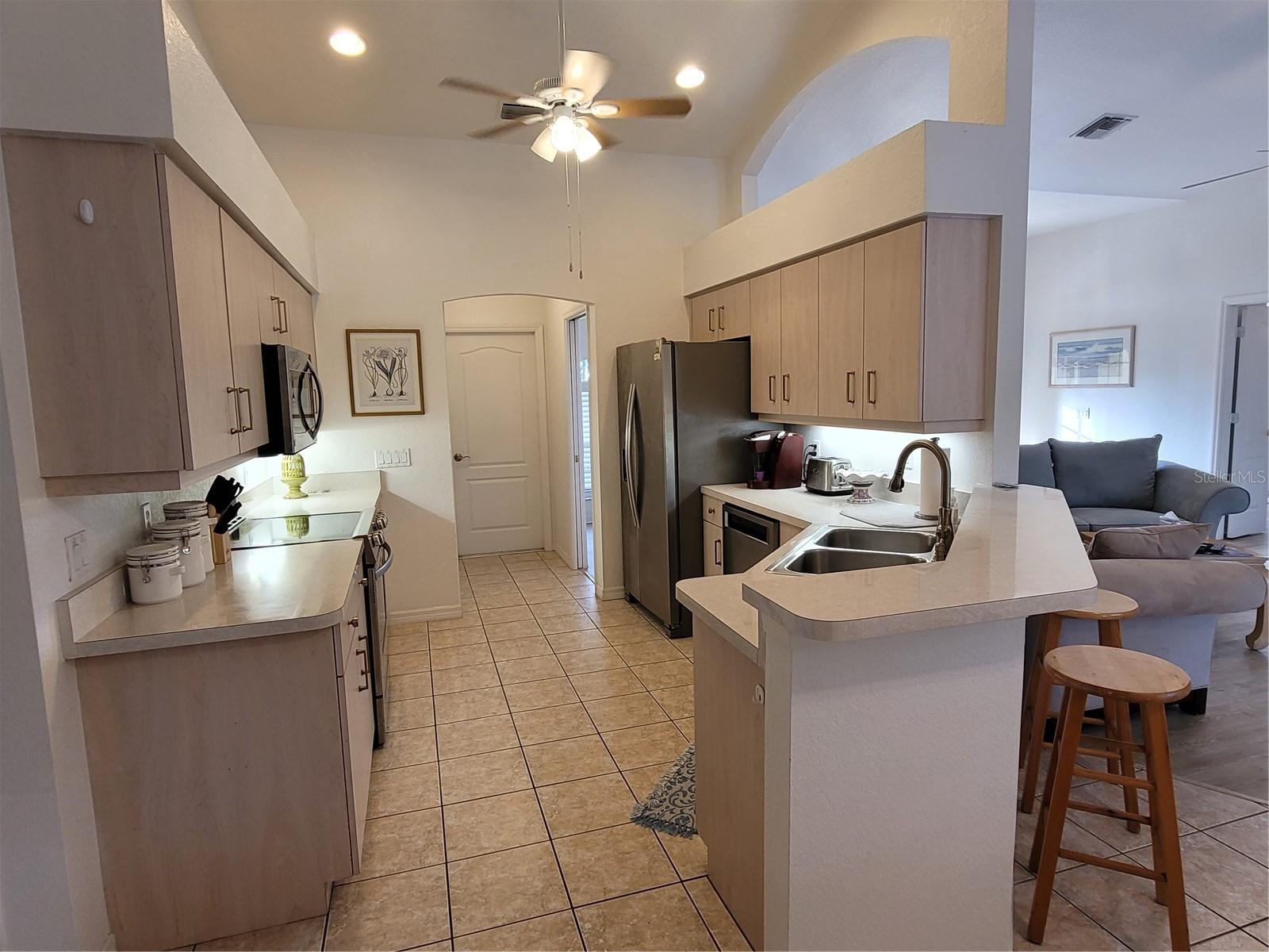 72 Long Meadow Ct Property Photo 8