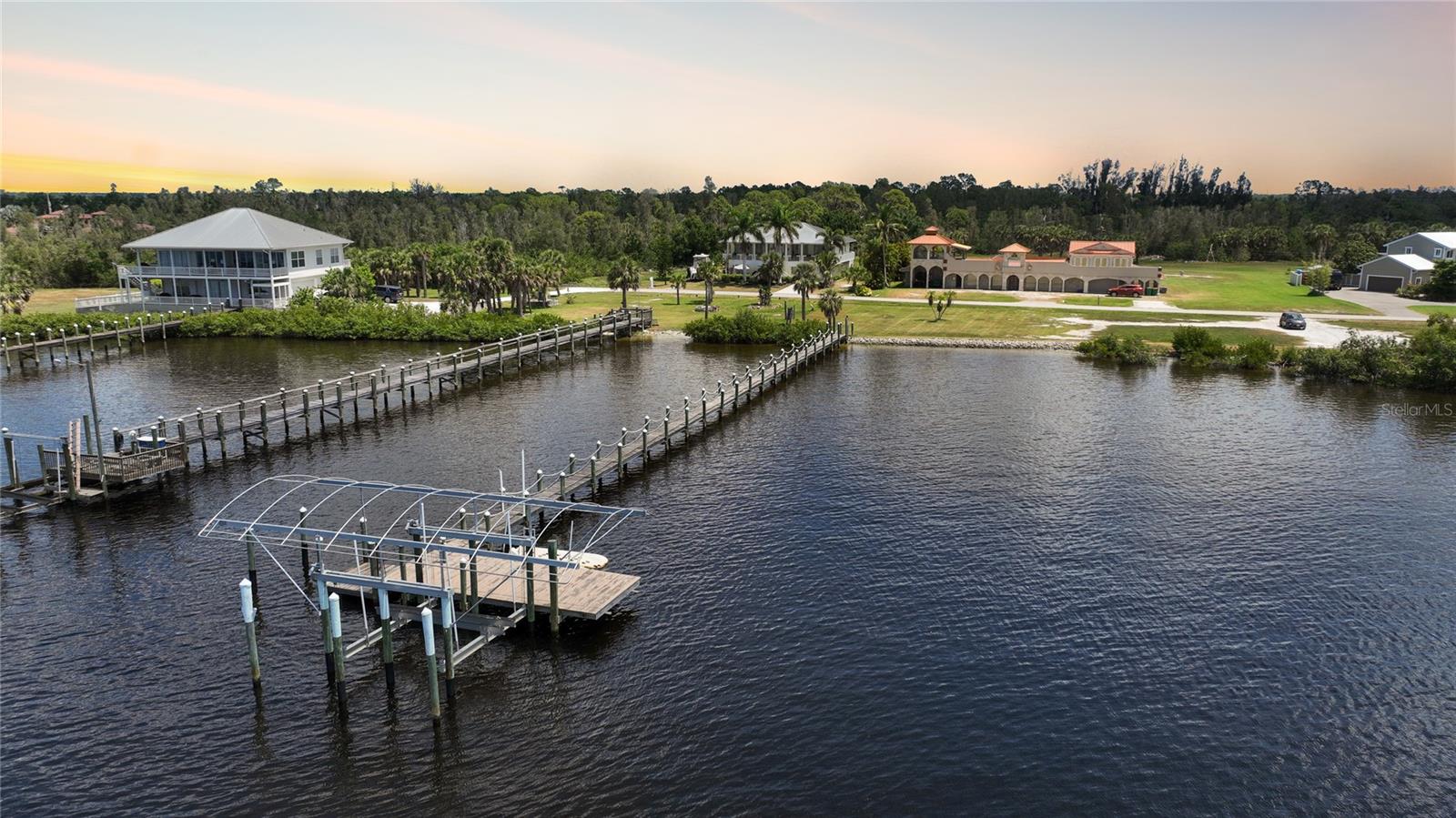 14234 River Beach Dr Property Photo 2