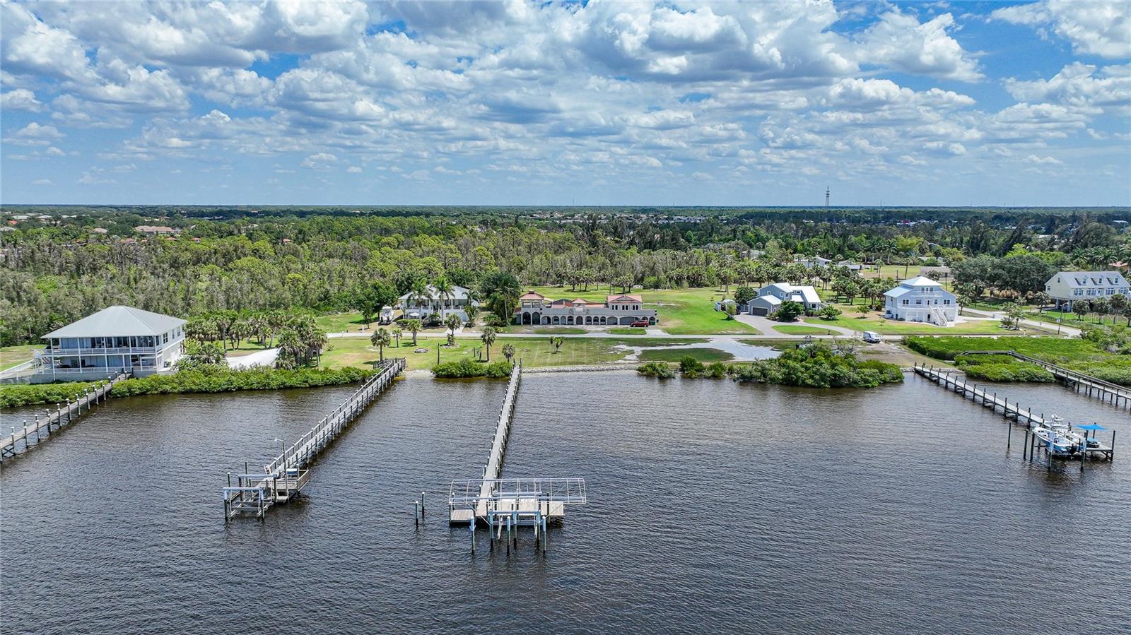 14234 River Beach Dr Property Photo 5