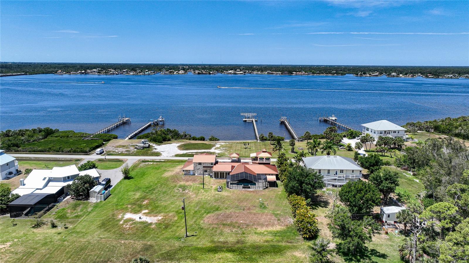 14234 River Beach Dr Property Photo 9