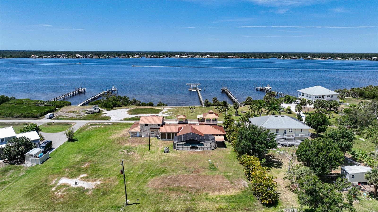 14234 River Beach Dr Property Photo 10