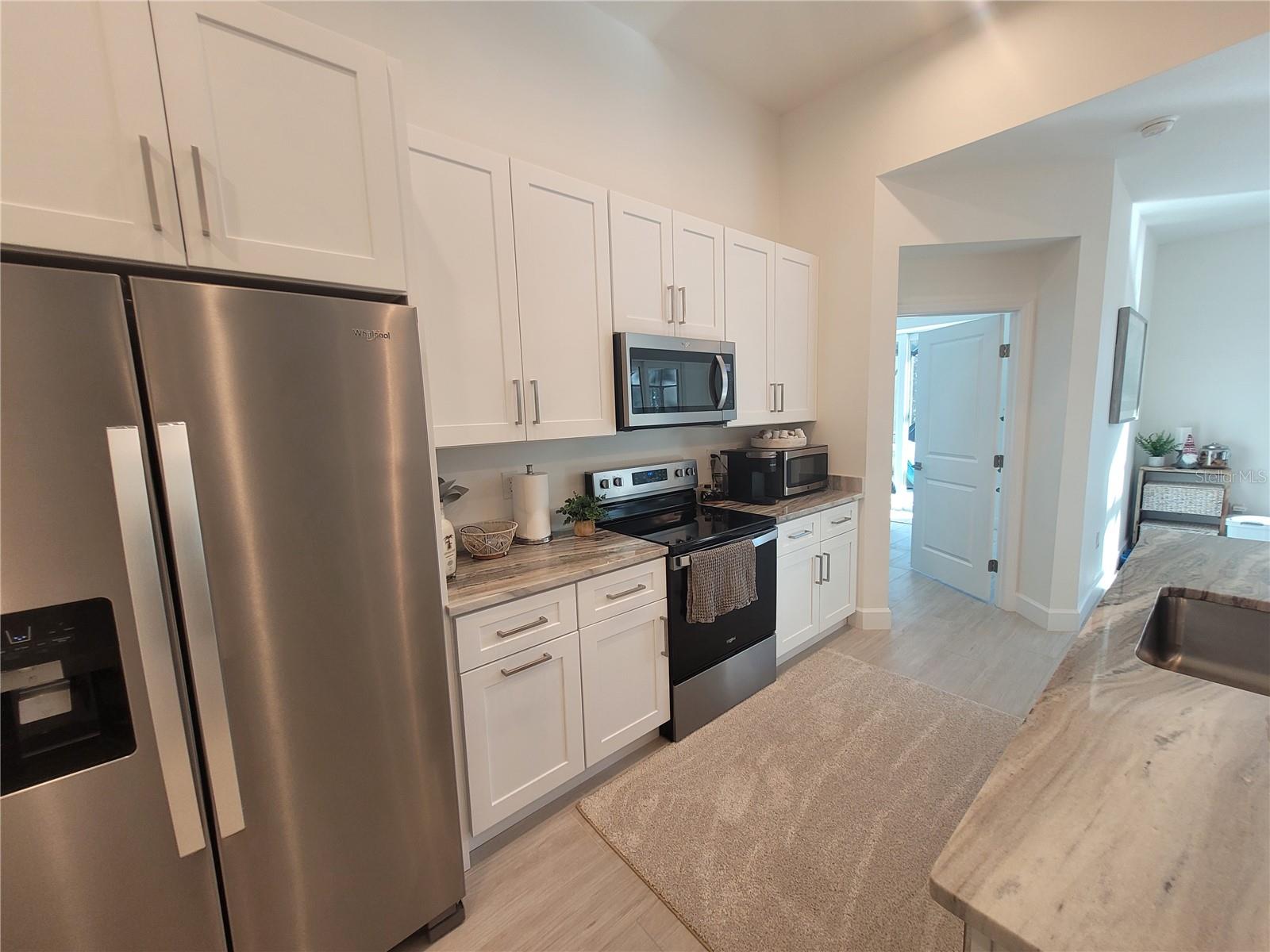 9174 Bensonhurst Ln Property Photo 3