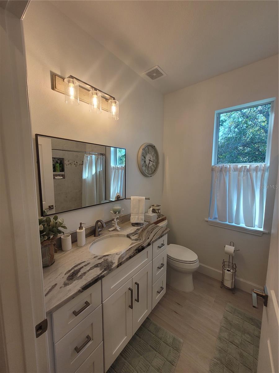 9174 Bensonhurst Ln Property Photo 8