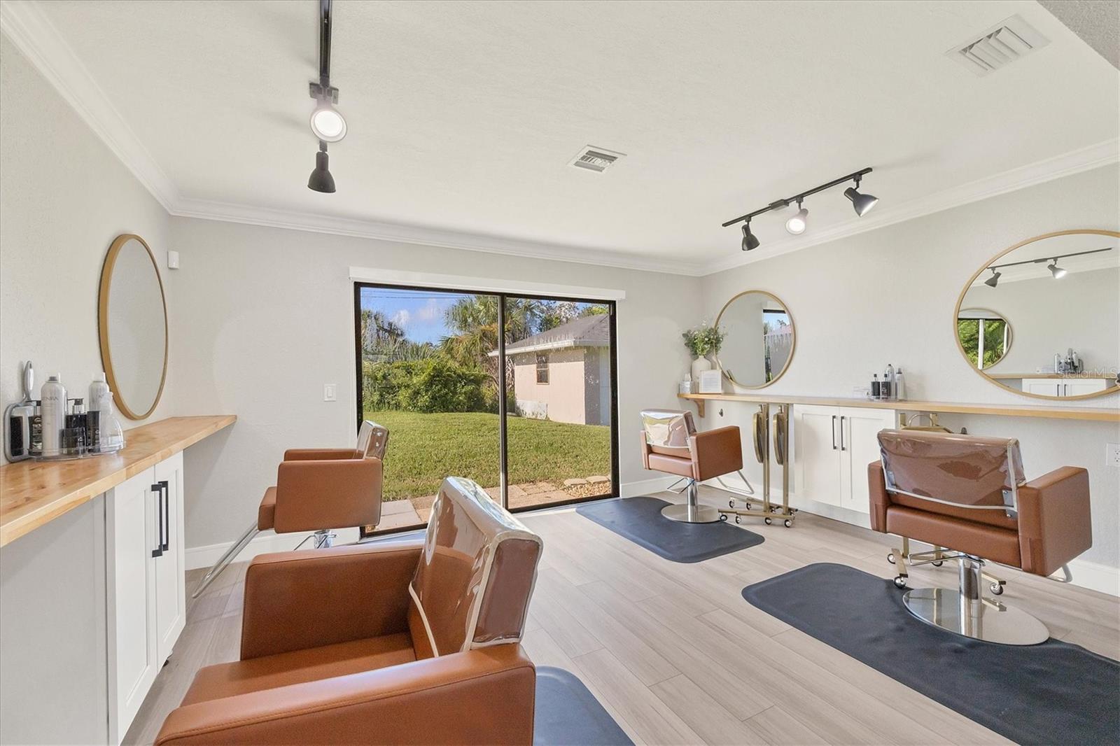 3789 S Access Rd Property Photo 6