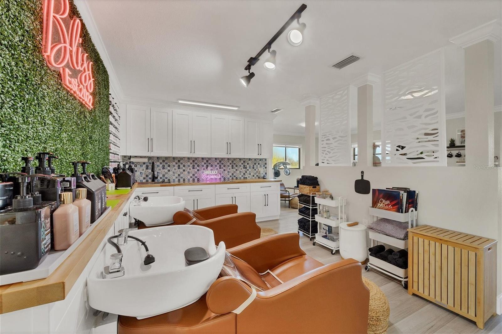 3789 S Access Rd Property Photo 16