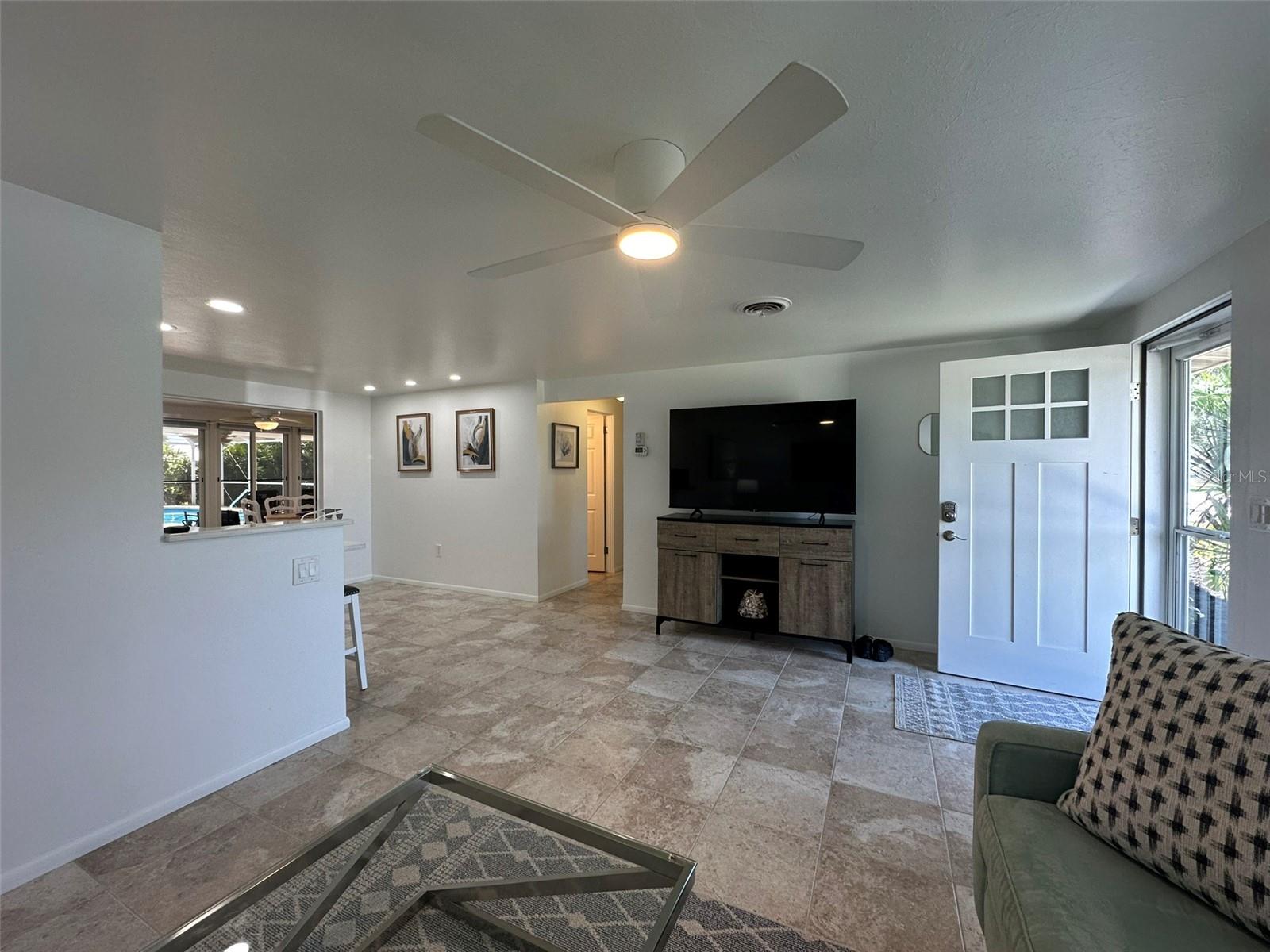 1575 Loralin Dr Property Photo 2