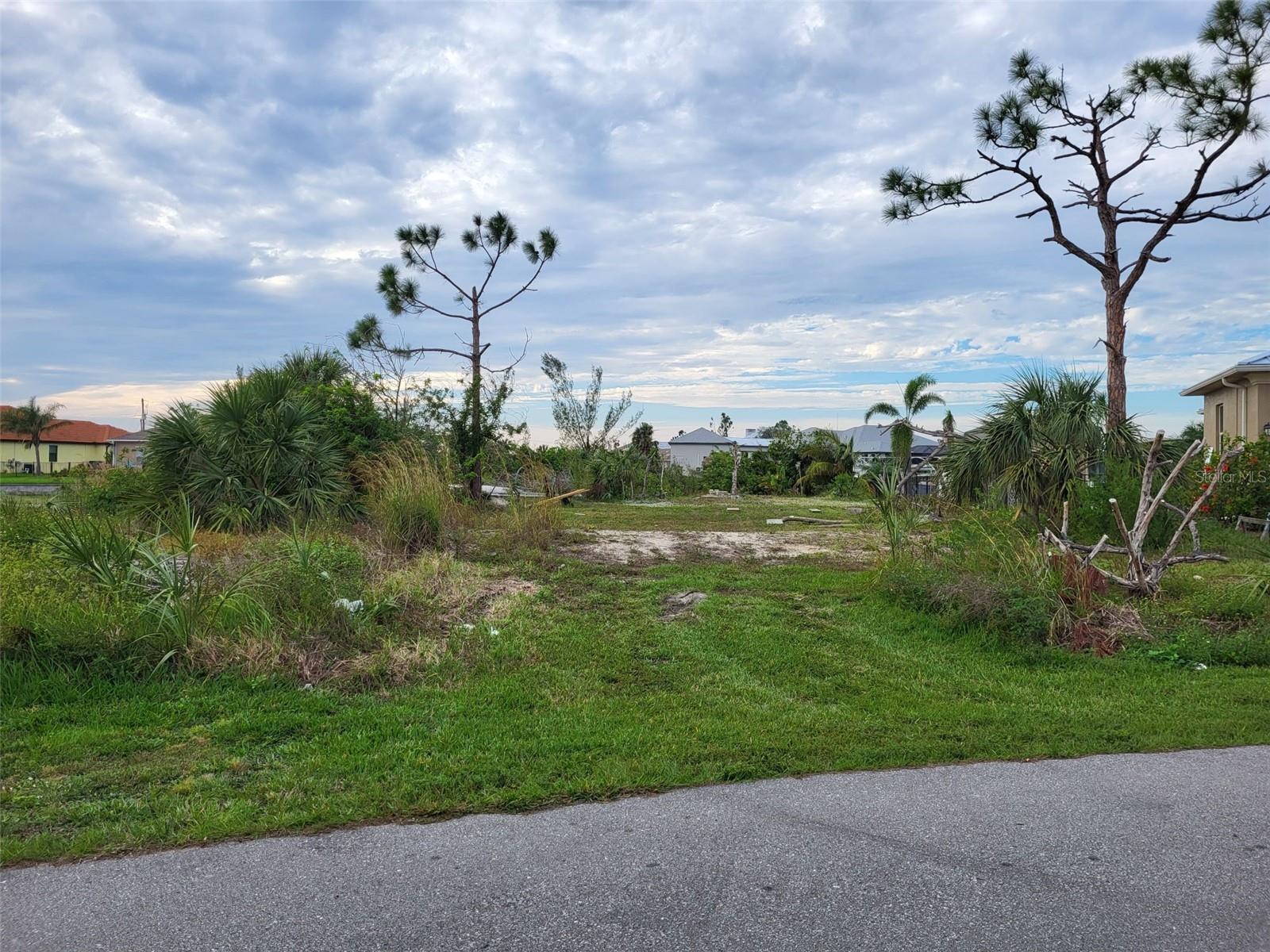 10610 Riverside Rd Property Photo 4
