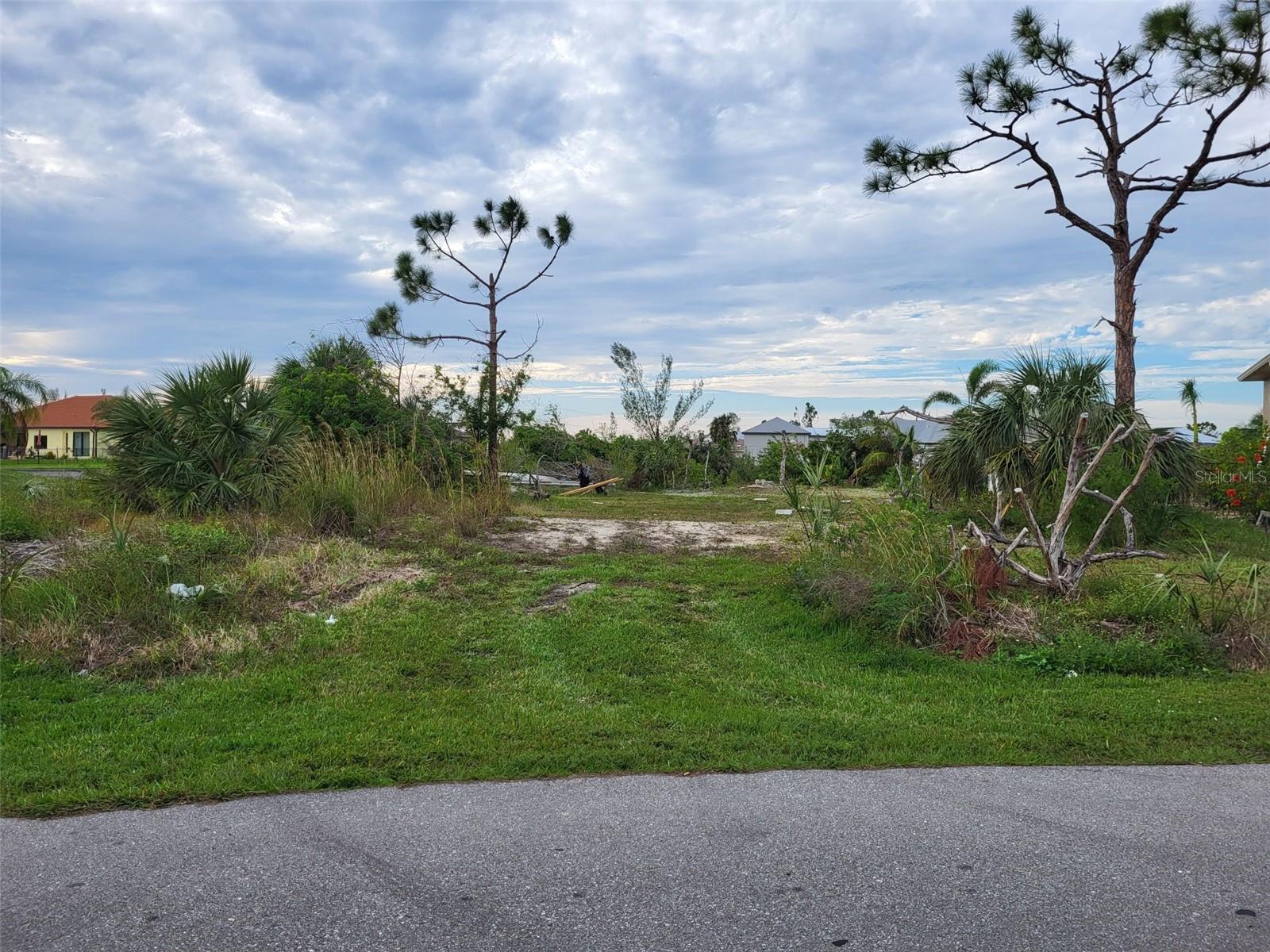 10610 Riverside Rd Property Photo 6