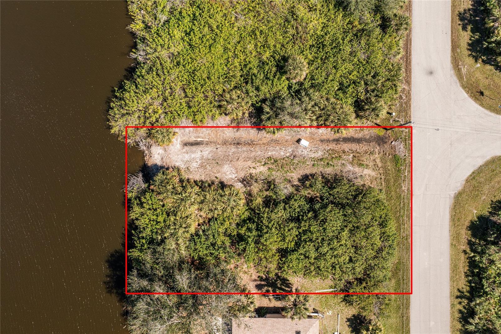 13911 Allamanda Cir Property Photo 11