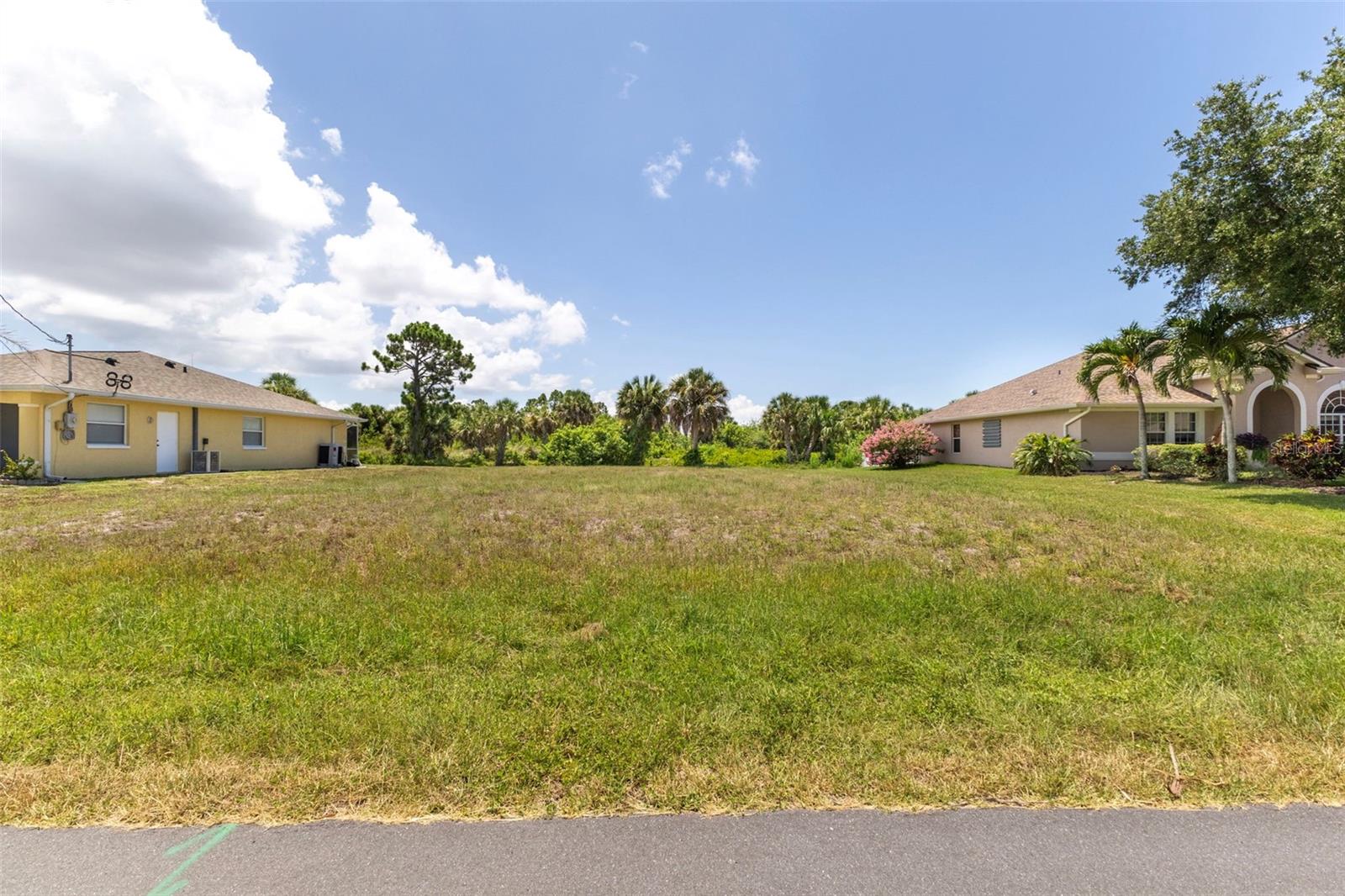 74 Long Meadow Ct Property Photo 8