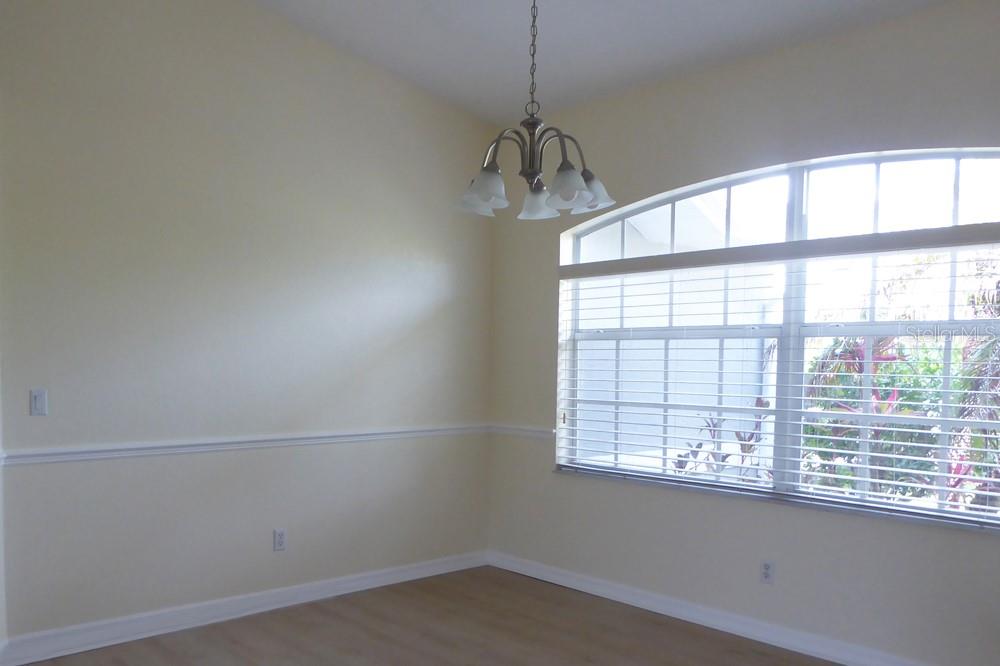 328 Baytree Dr Property Photo 9