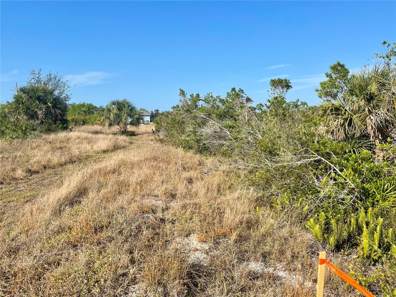 15594 Stuart Cir Property Photo 9
