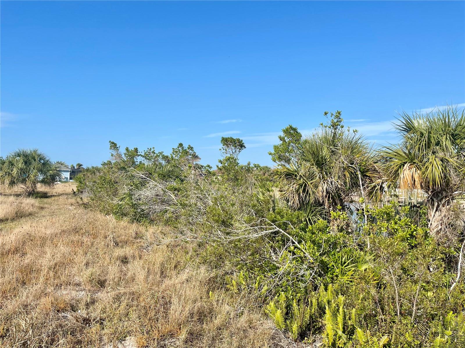 15594 Stuart Cir Property Photo 11