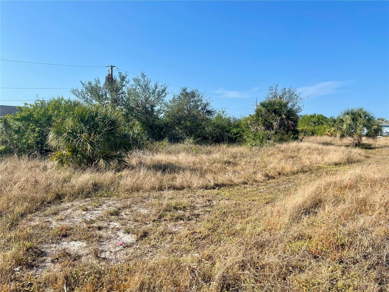 15594 Stuart Cir Property Photo 13