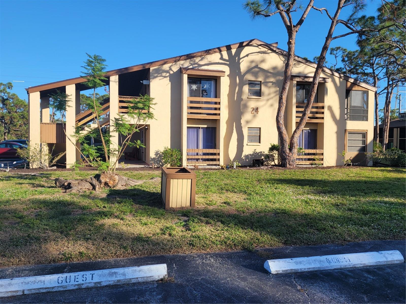 24 Quails Run Blvd #8 Property Photo