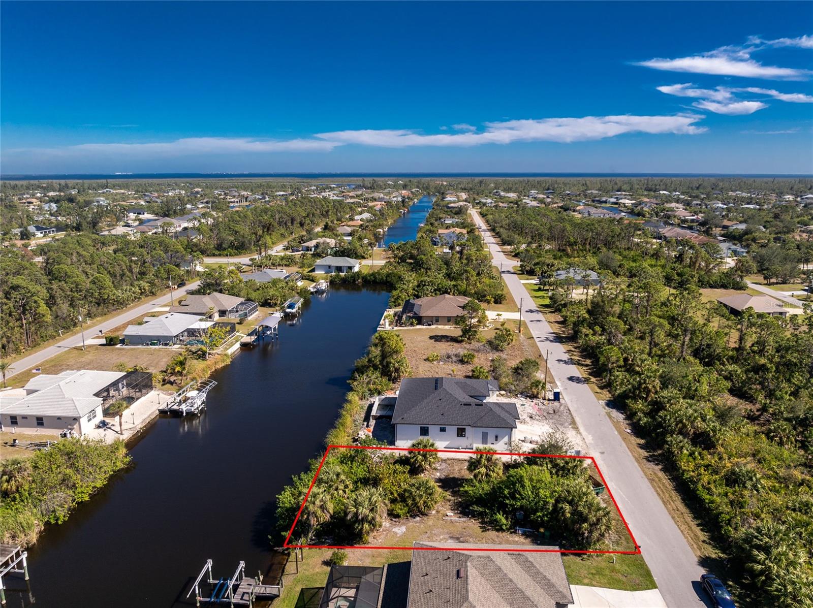 15056 Hennipen Cir Property Photo 6