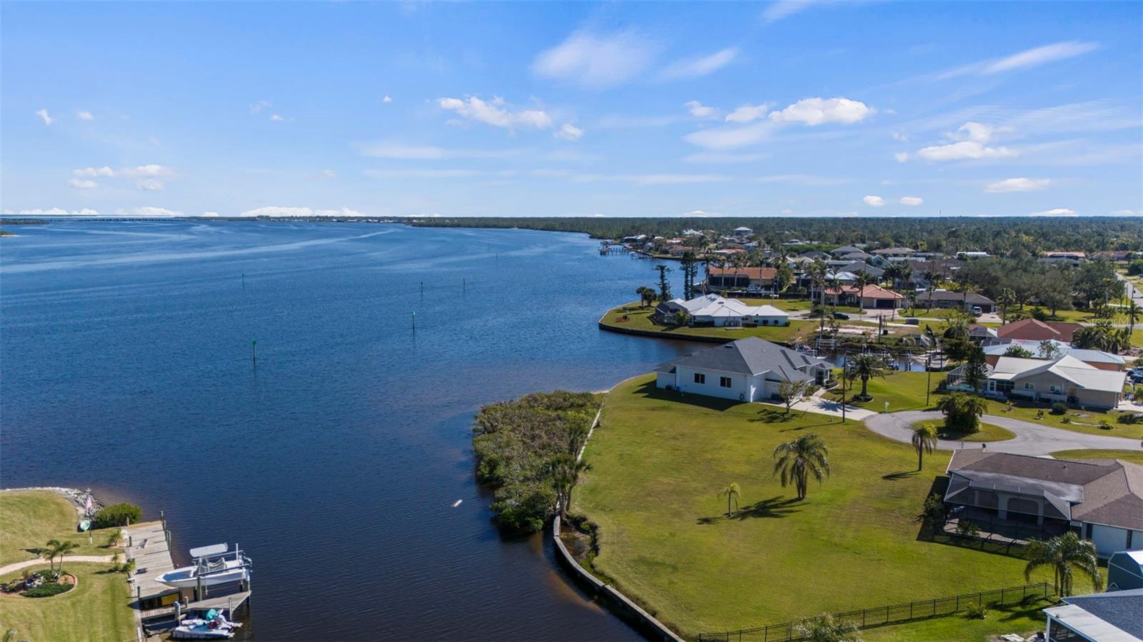 3528 Fox Ter Property Photo 3