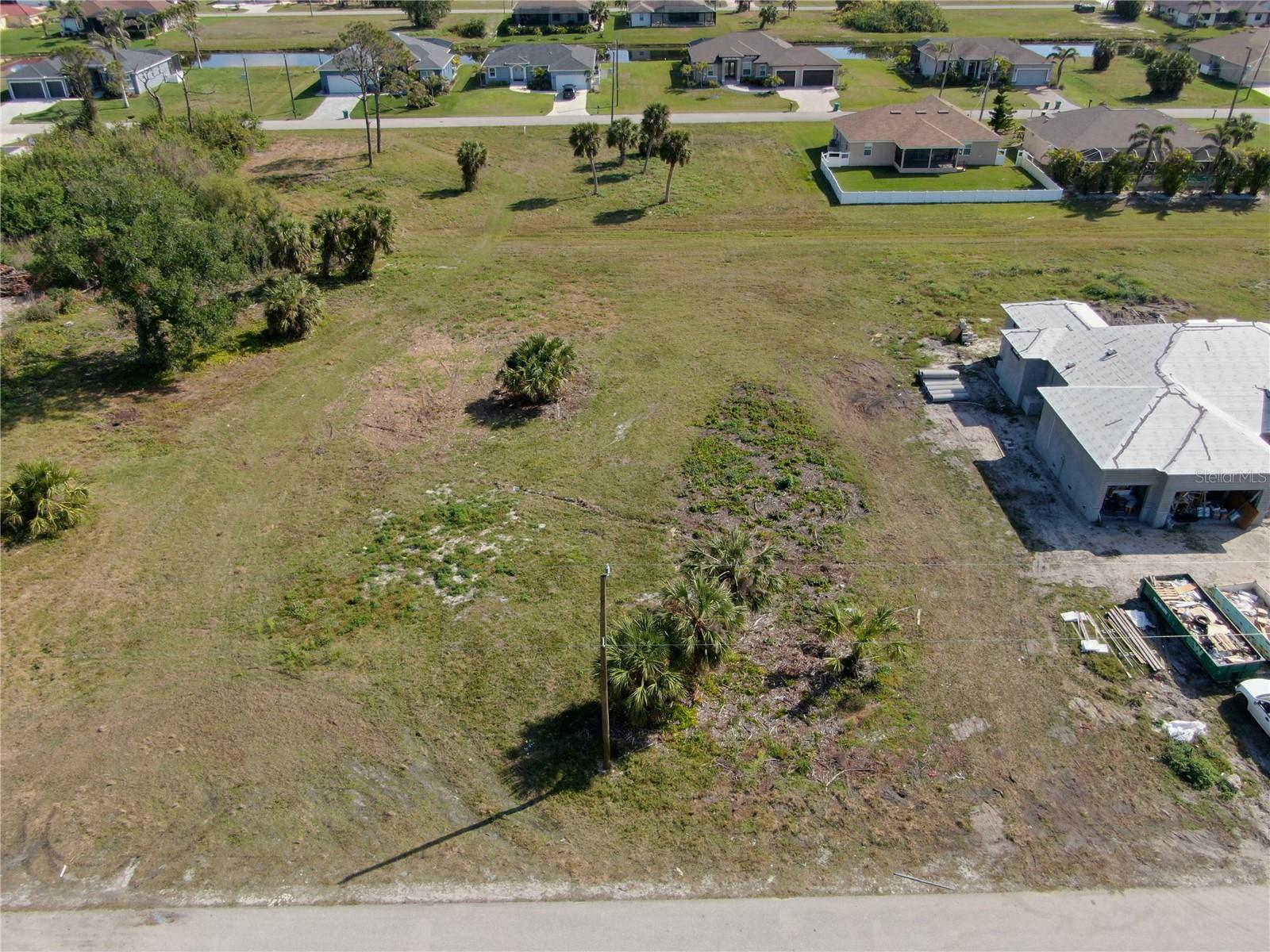 185 Rotonda Blvd S Property Photo 4