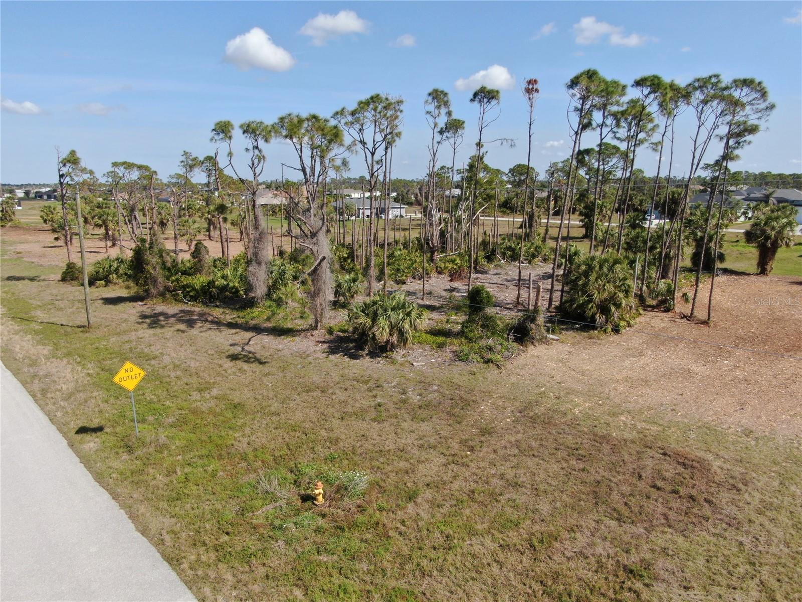 283 Rotonda Blvd S Property Photo 9