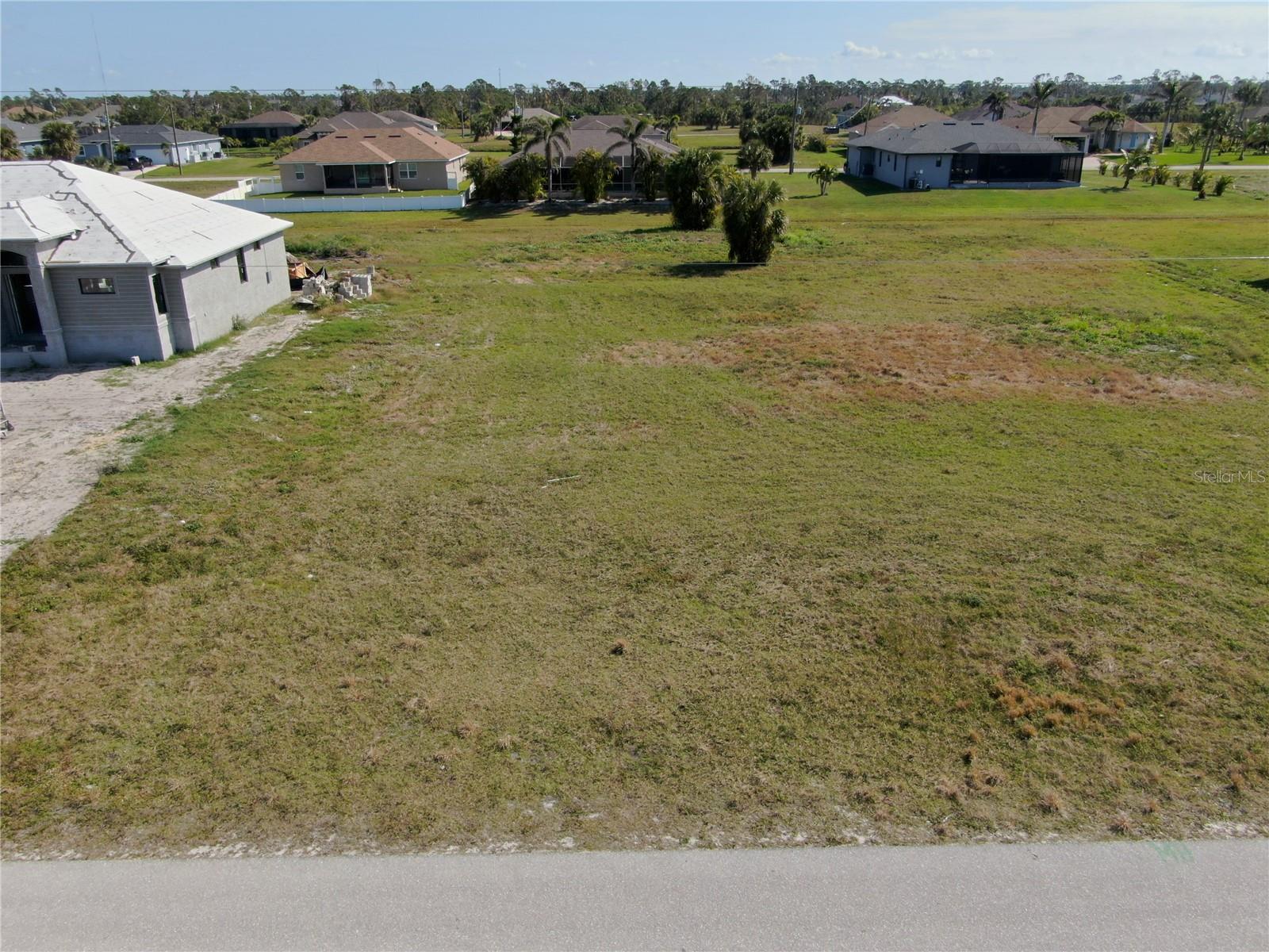 189 Rotonda Blvd S Property Photo 2