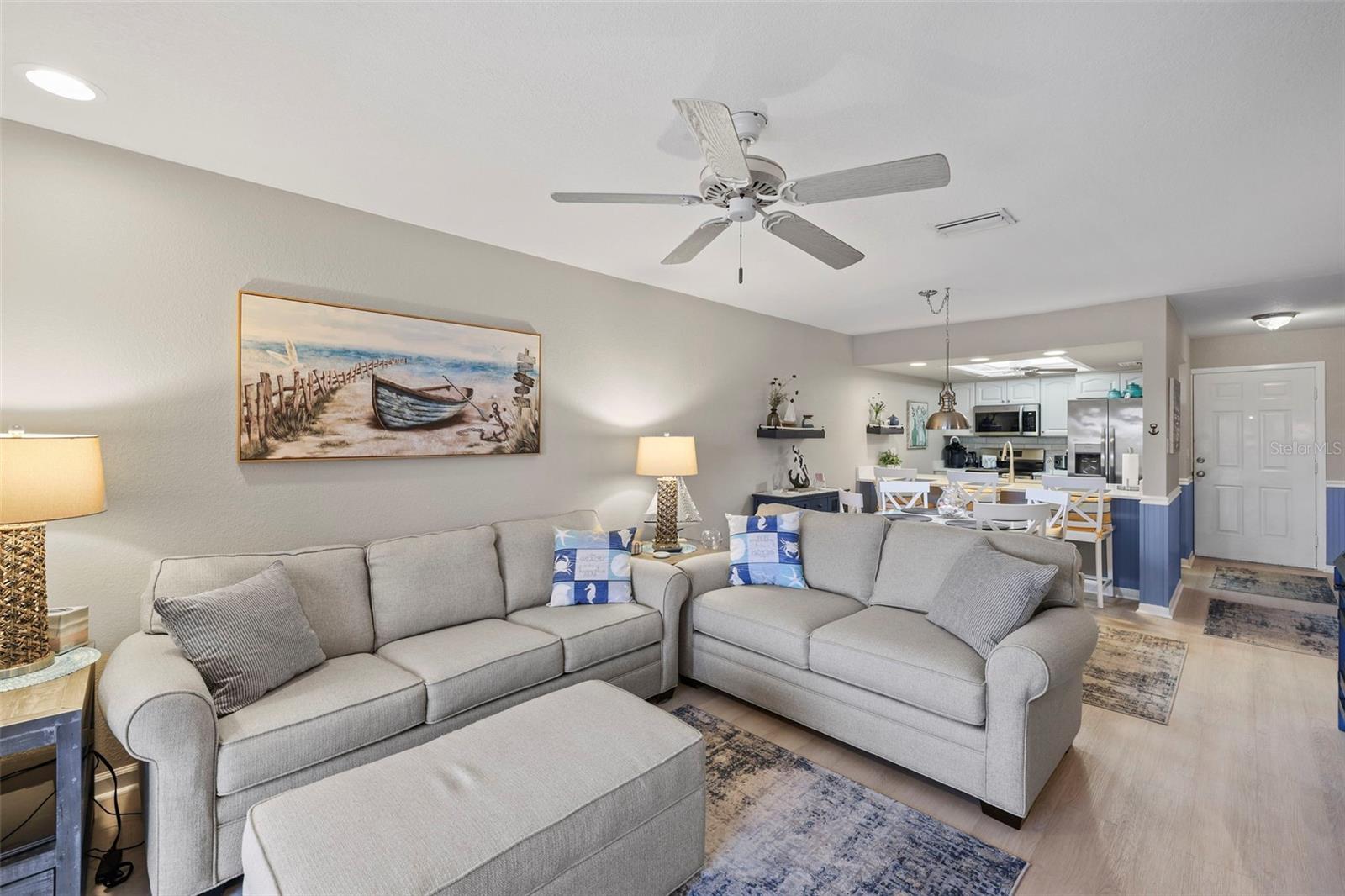 4072 Oakview Dr #c8 Property Photo 7