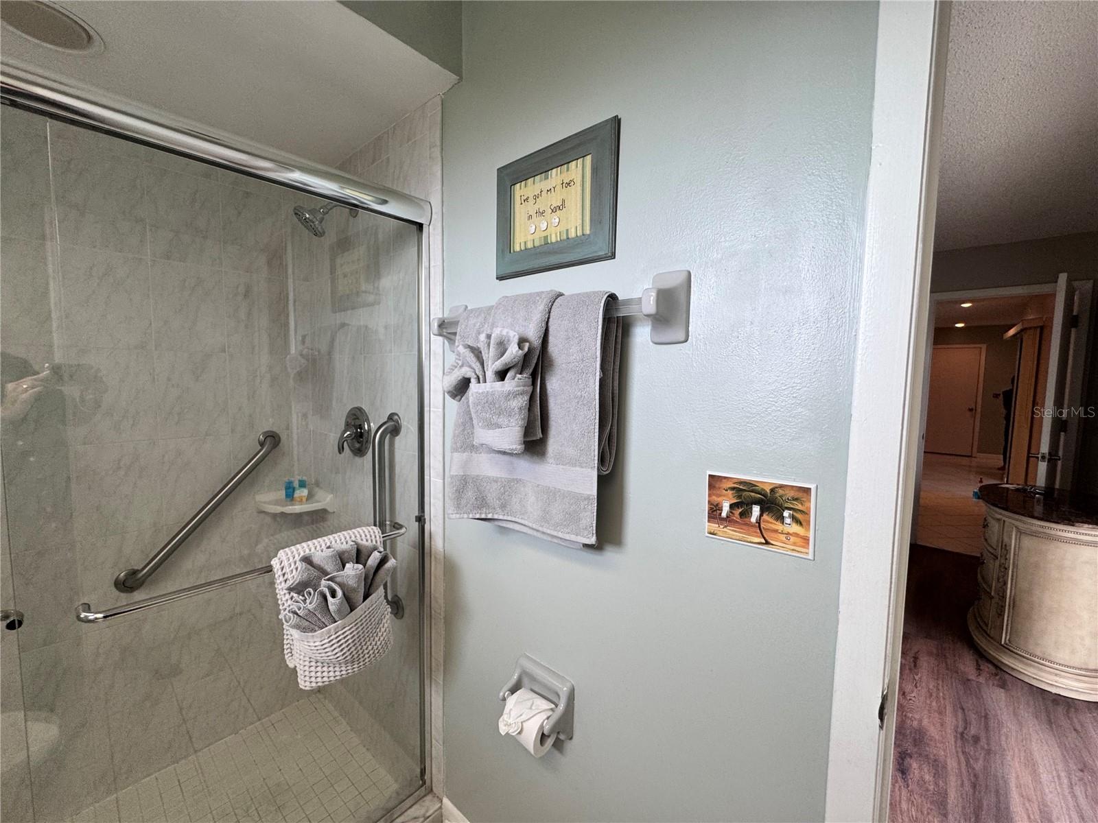290 Rotonda Cir Property Photo 12
