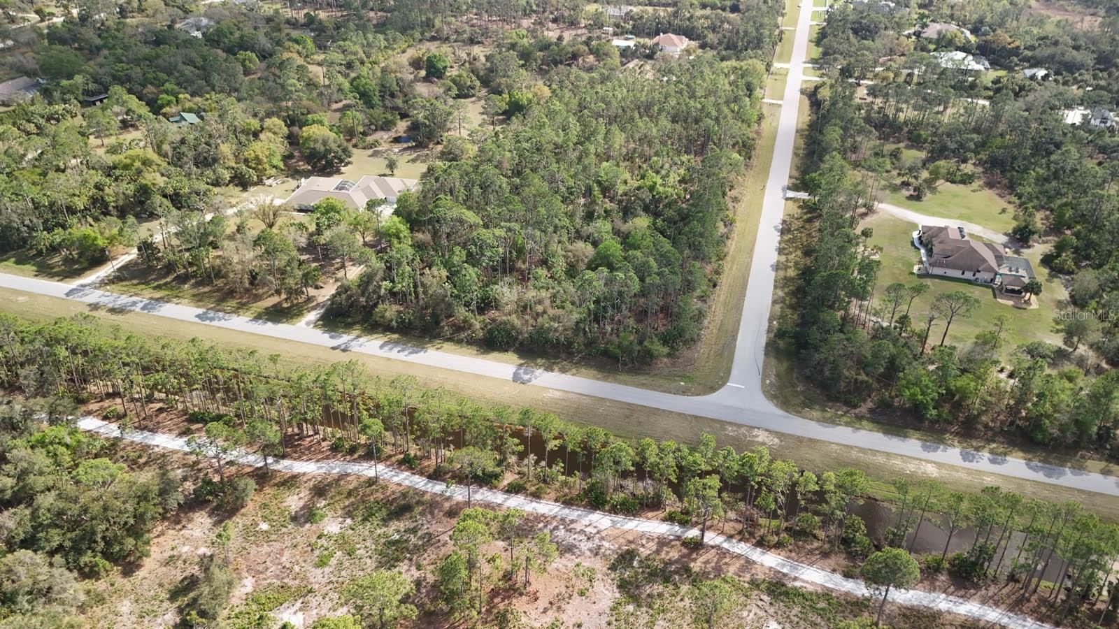 Estates Drive Property Photo 16