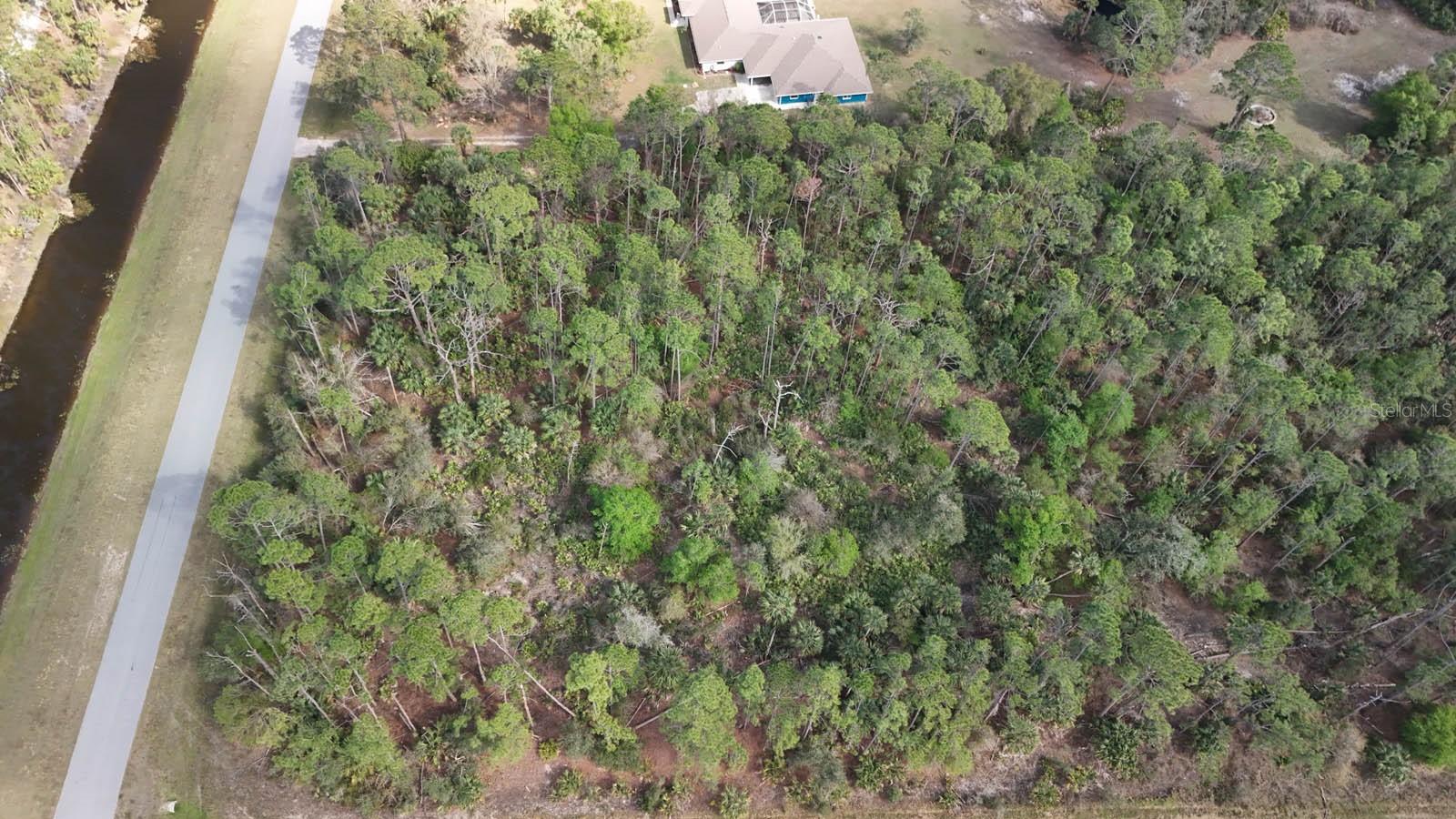 Estates Drive Property Photo 18