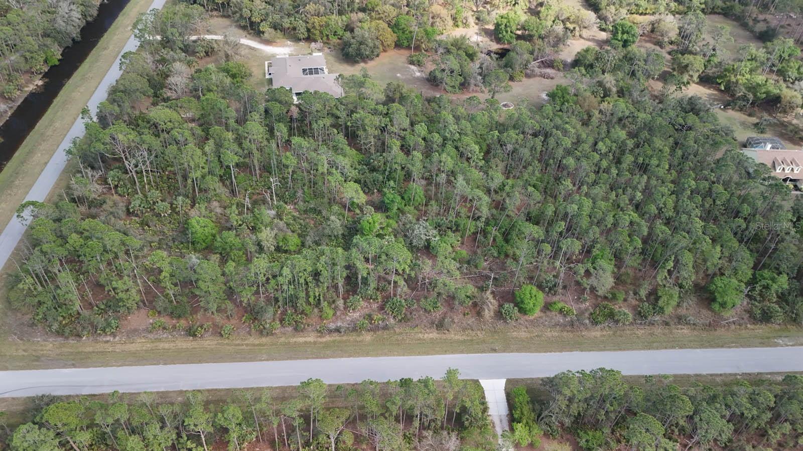 Estates Drive Property Photo 19