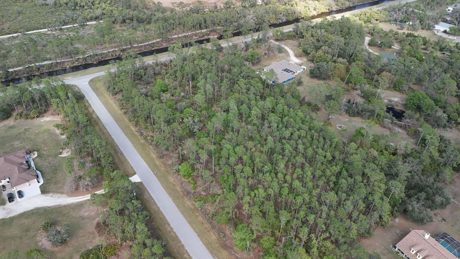 Estates Drive Property Photo 23
