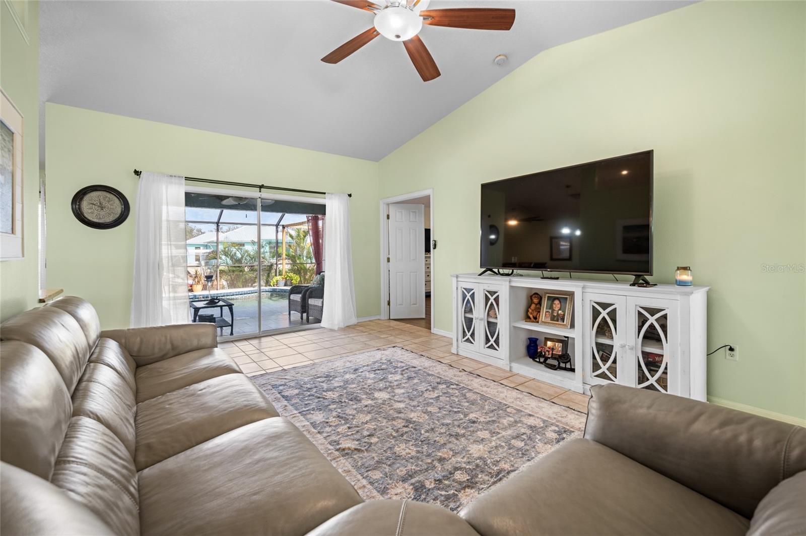 14382 Lillian Cir Property Photo 15
