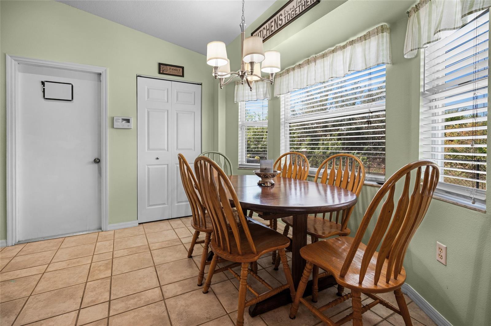 14382 Lillian Cir Property Photo 17