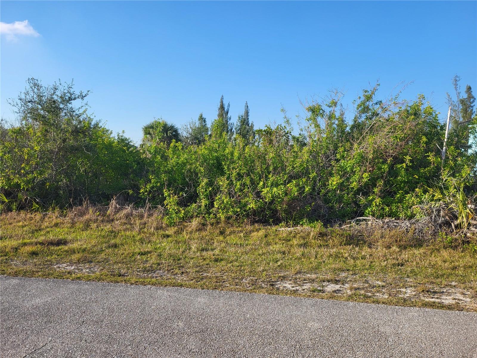 15245 Taurus Cir Property Photo 4