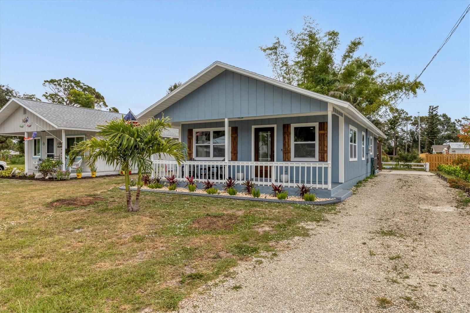 843 Palmetto St Property Photo