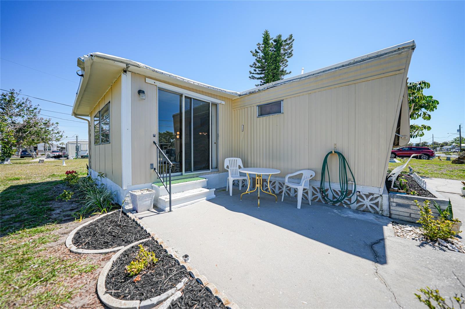1407 Seagull Dr Property Photo 2