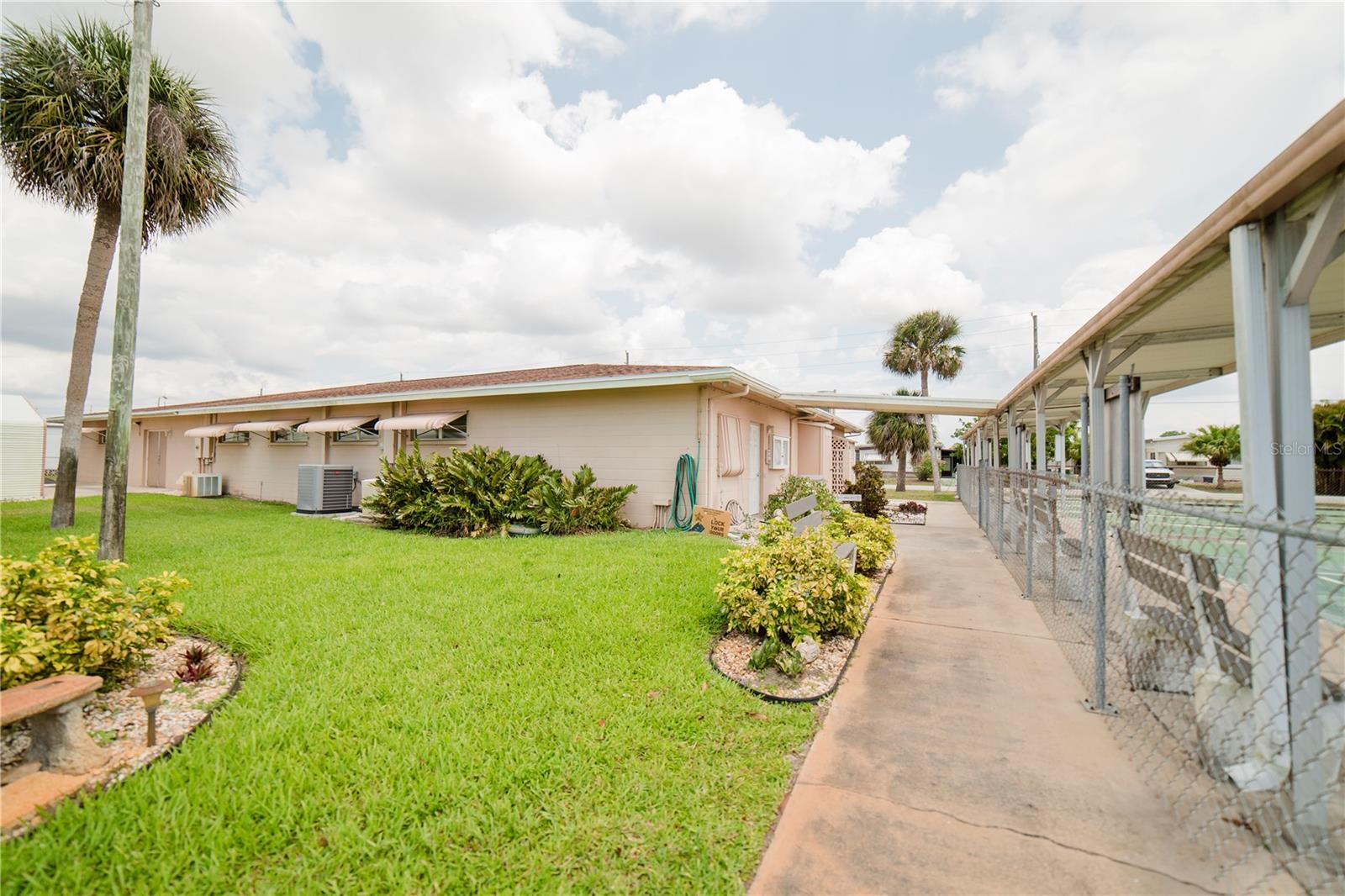1256 Ibis Dr Property Photo 8
