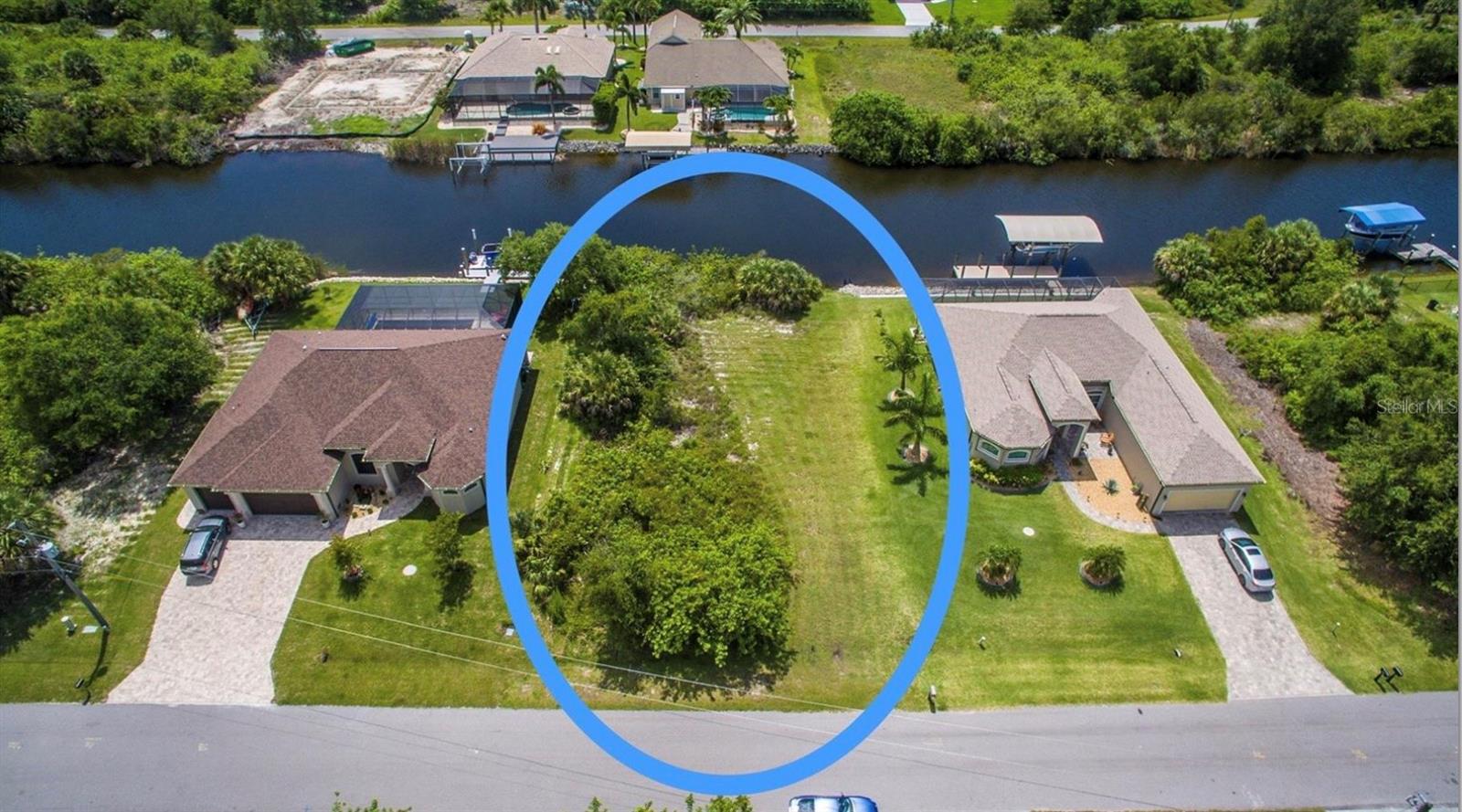 9386 BLUEGILL CIR Property Photo 1