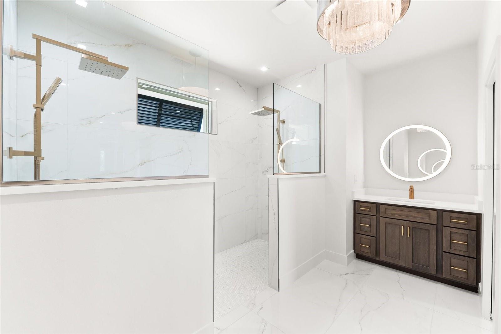15012 Alsask Cir Property Photo 36