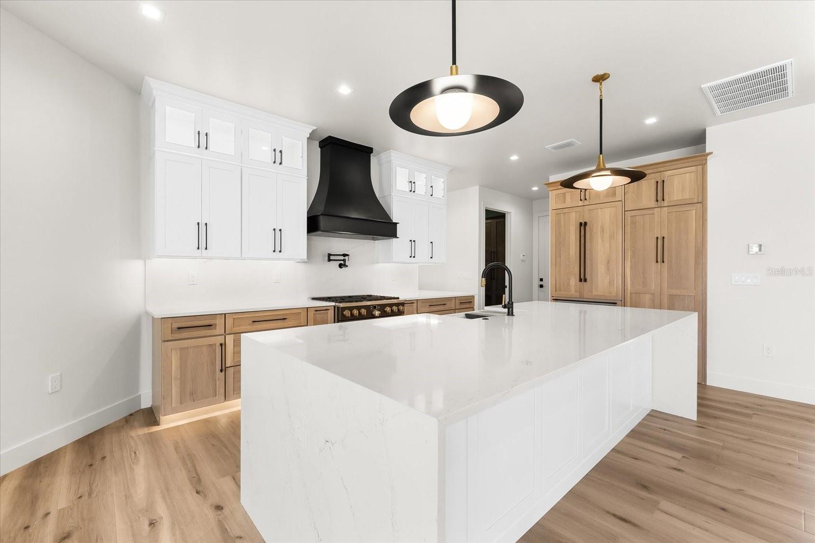 15012 Alsask Cir Property Photo 48