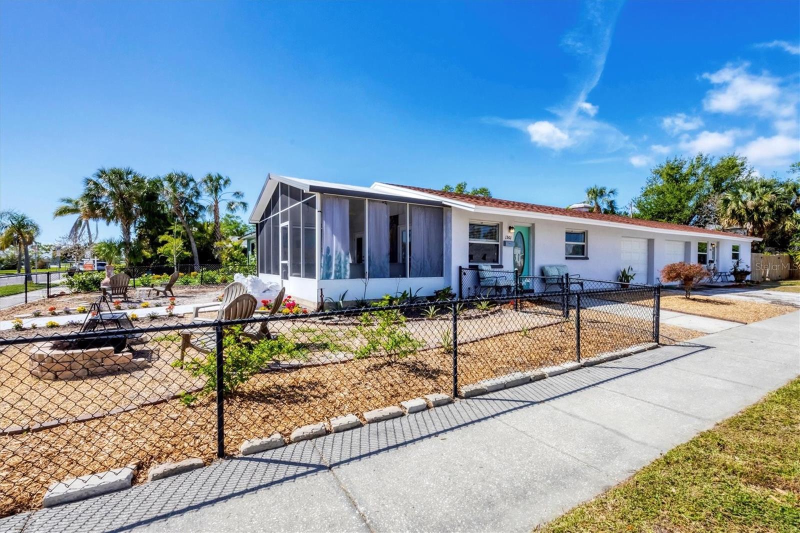 1501 Beach Dr Se Property Photo 3