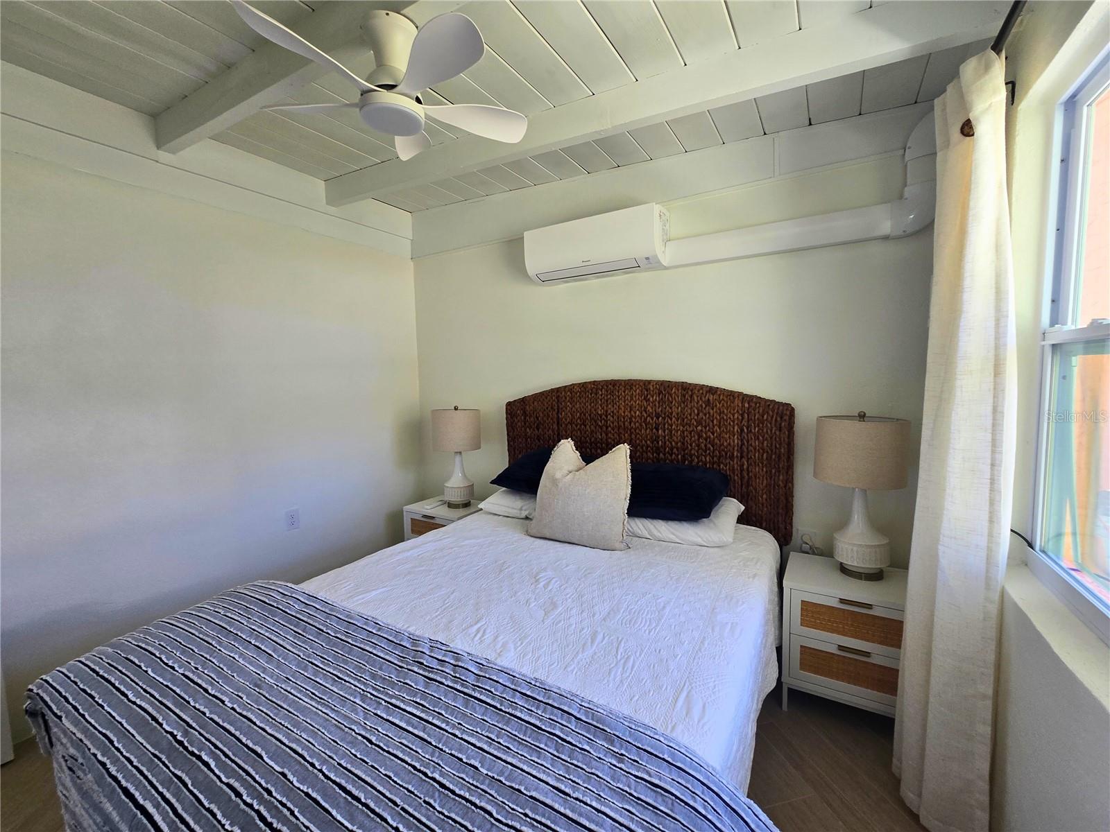 1270 Gulf Blvd #a&b Property Photo 8