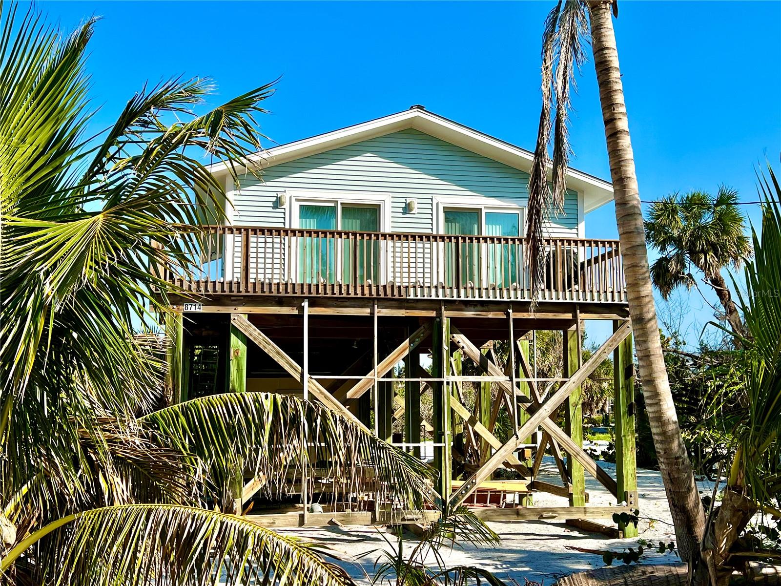 8714 King St Property Photo