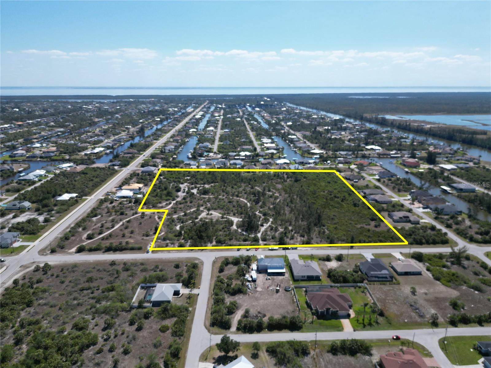 10378 Sunday Dr Property Photo 4