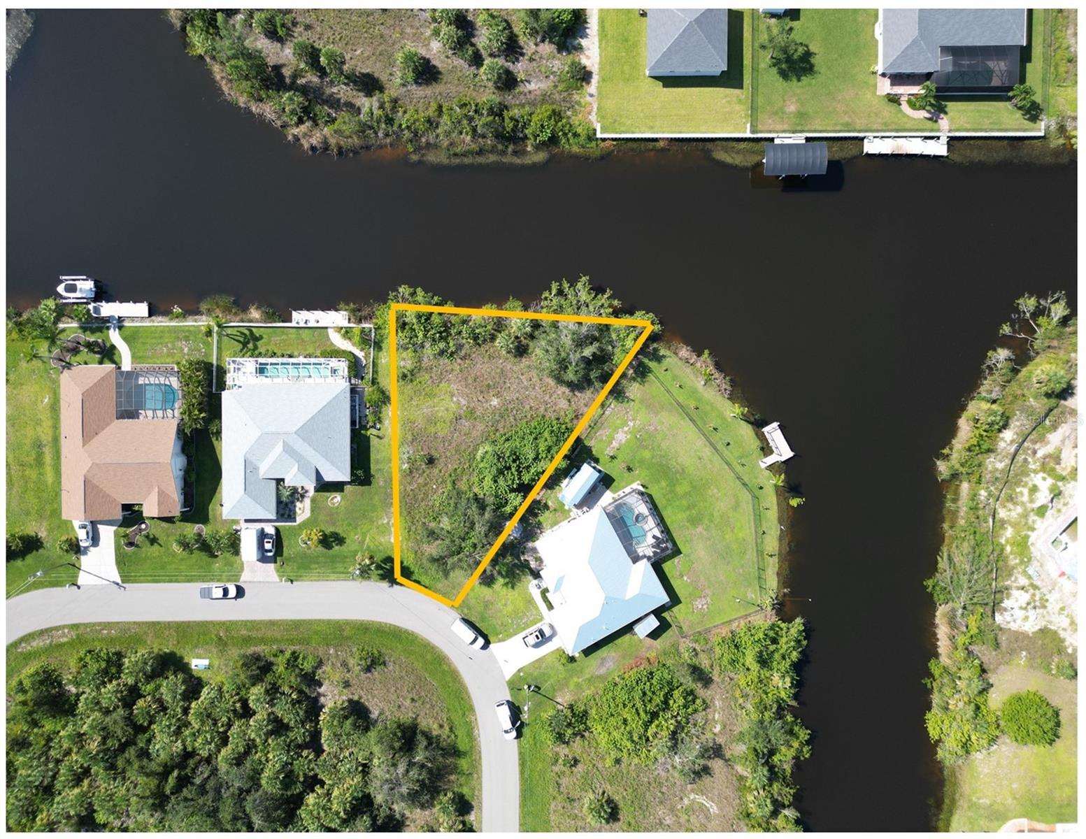 9588 Nastrand Cir Property Photo 12