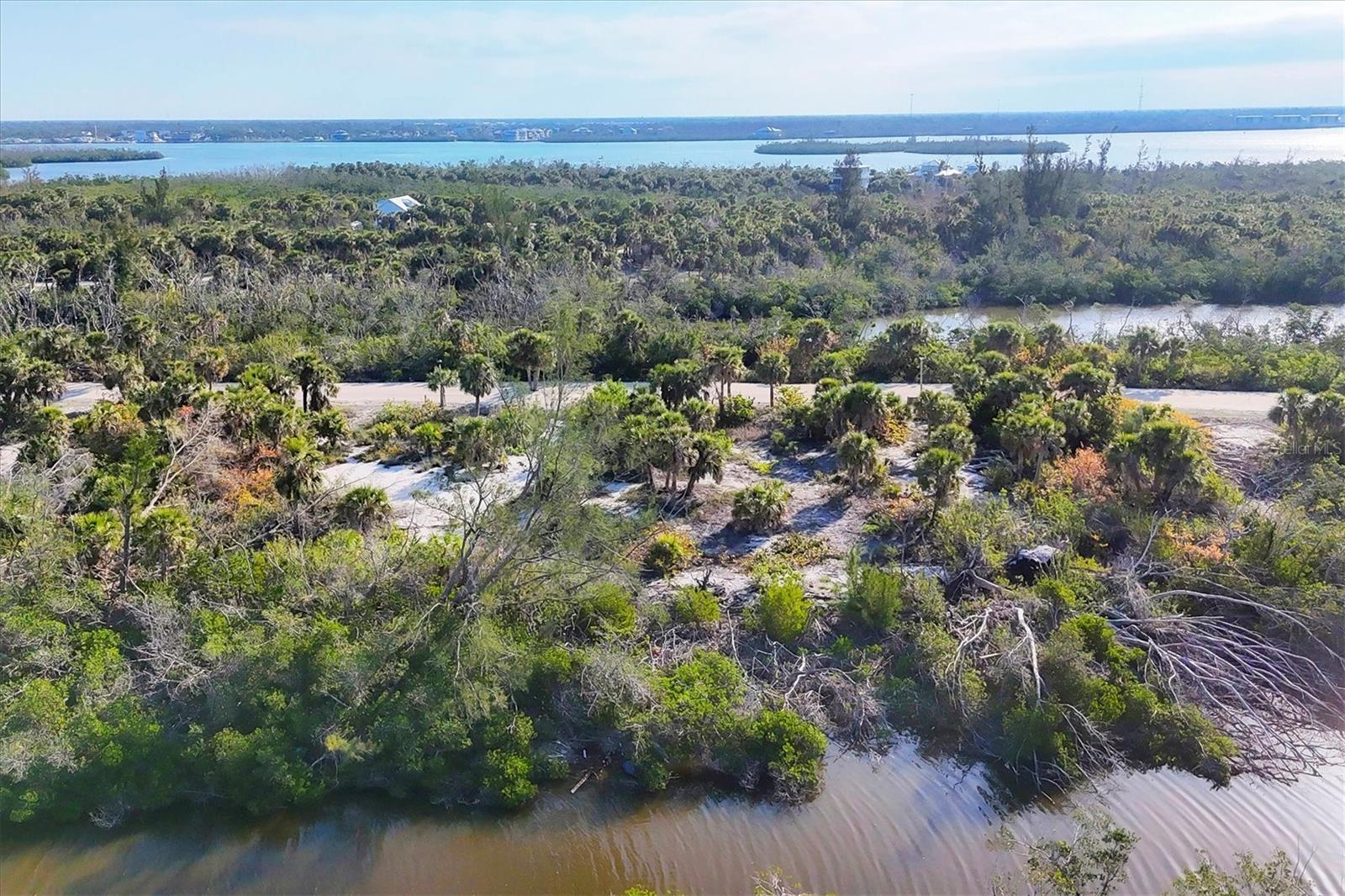 6150 Rum Cove Dr Property Photo 5