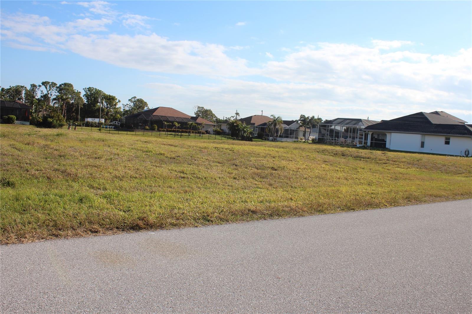 284 Long Meadow Ln Property Photo 4