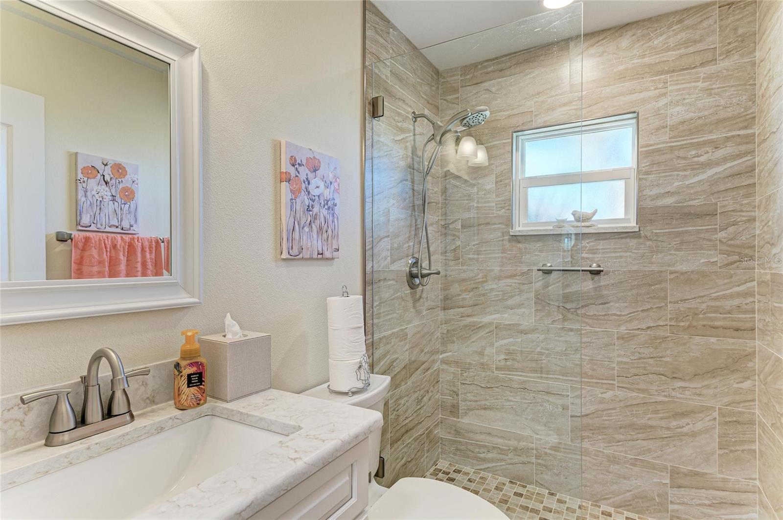 9404 Arnaz Cir Property Photo 33